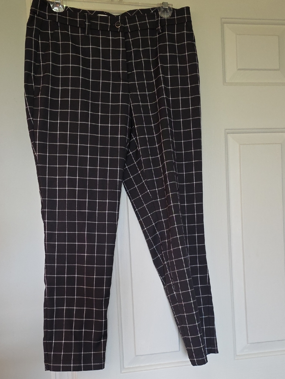 Windowpane Check Black Cropped Dress Pants